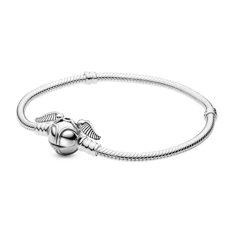 NWOT Harry Potter - Golden Snitch Clasp Bracelet Size 17, 18, 19 cm